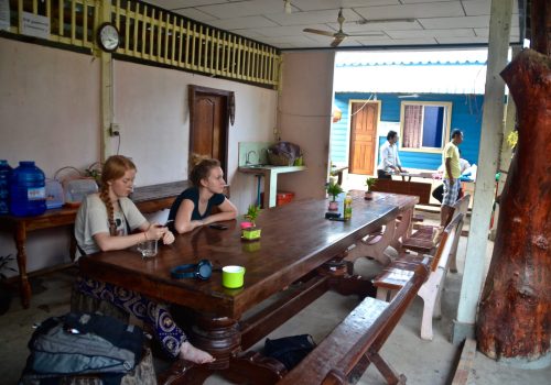 _Participants in dining area